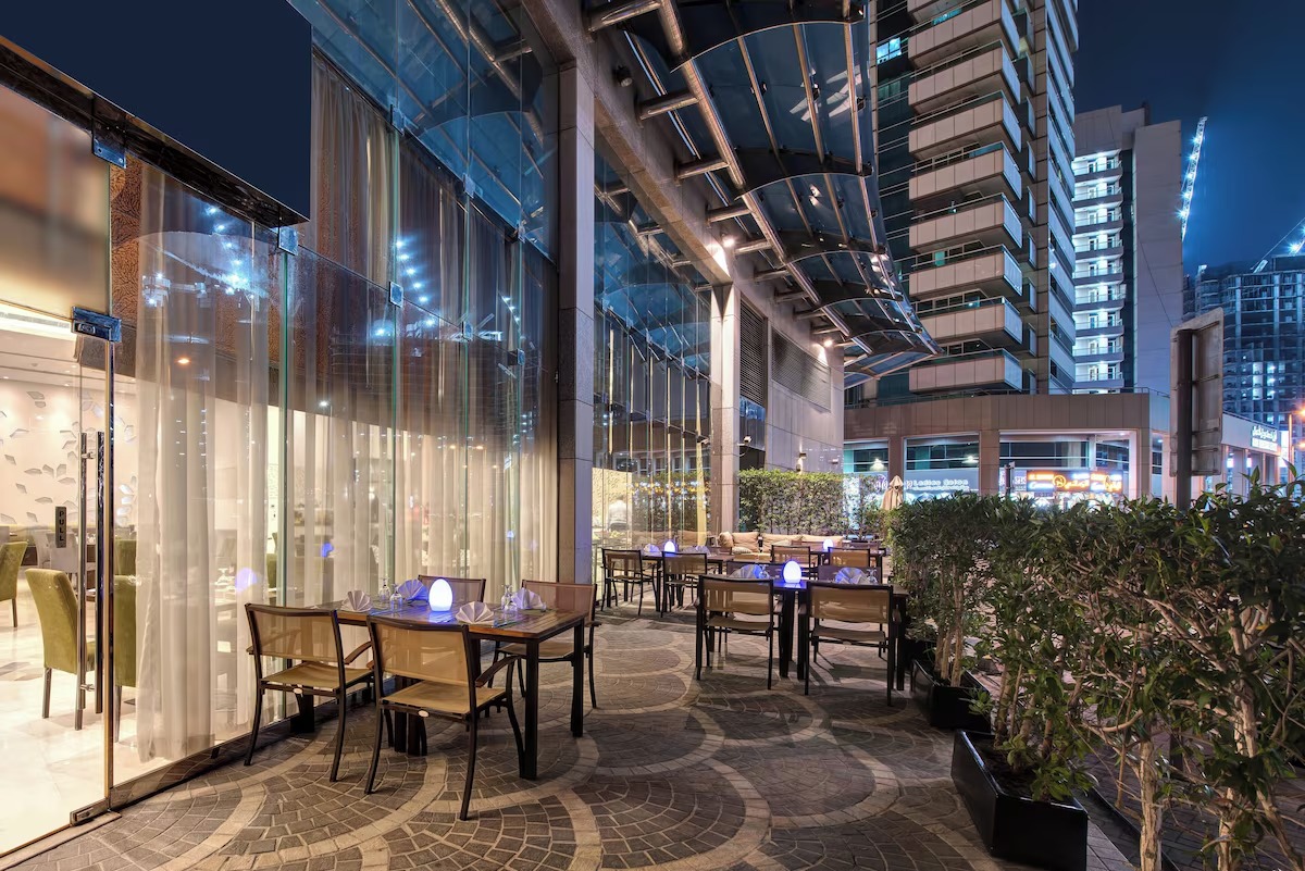 Copthorne Hotel Dubai image 2